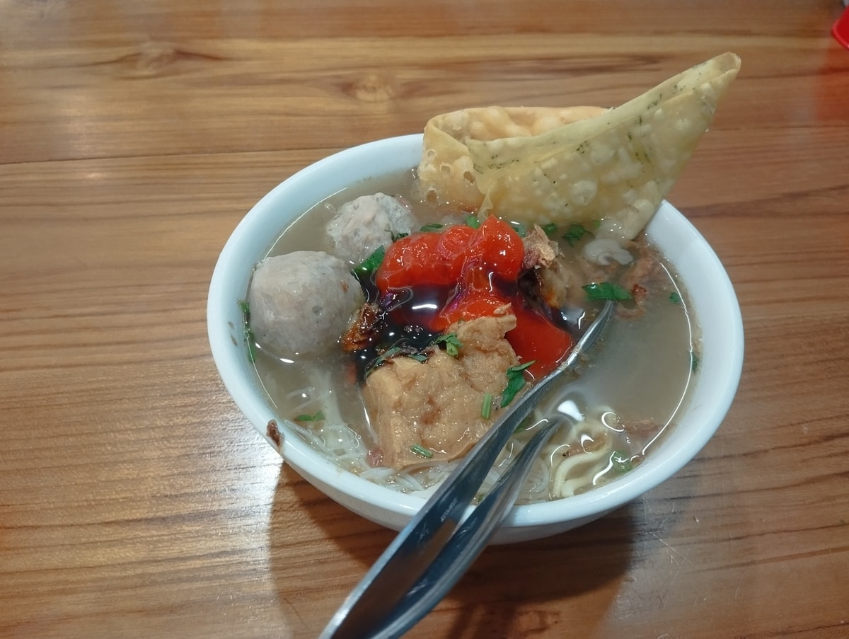 Bakso campur kuah spesial. Foto milik Vermont Office & Home Living Palembang Bakso campur kuah spesial. Foto milik Vermont Office & Home Living Palembang