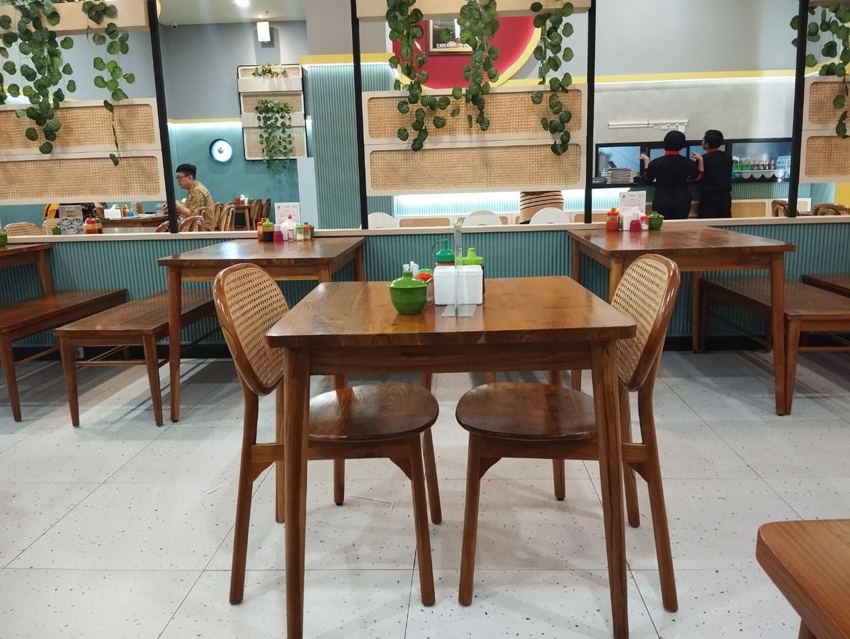 Tempat makan yang cozy dan estetik Tempat makan yang cozy dan estetik