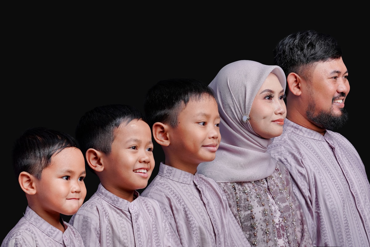 Foto Keluarga Putri | Ruang Garasi Studio