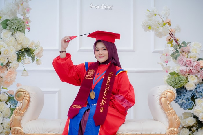 Foto Wisuda Khairani | Ruang Garasi Studio