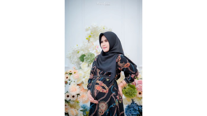 Maternity Ajeng | Ruang Garasi Studio